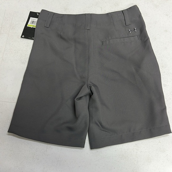 Boys Under Armour UA Golf Medal Play Shorts Graphite Gray Size 4T New with Tags - Picture 6 of 6